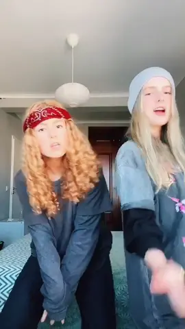 eles que quiseram fazer 🙄 KKKK @annaliscamarg #foryou #foryourpage #fy #Pride #trend