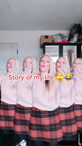 #steps #lovesgotaholdonmyheart #mumsoftiktok #nearly40 #fyp #foryou