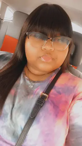 These bangs got me feeling like a whole new person 💕😏 #plussizeedition #bangs #photoshoot