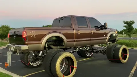 Link In Bio 😂 #NatureVibes #PremiosJuventudChallenge #SummerWorkout #fyp #30x16 #42s #liftedtrucksmatter #dieseltrux #trucklife #rocklights