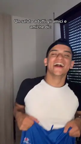Un saluto speciale a tutte le persone che  mi fermate per la strada e mi salutate sempre con un grande sorriso .❤️ COMMENTAMI DA QUALE REGIONE SIETE