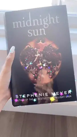 Little girl in me is geeking out over this new twilight book. #twilight #midnightsun #BookTok #fyp #twighlightsaga #ACupgrade #booklovers #vampires