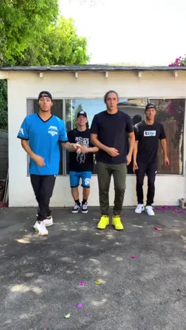 New dance alert! 🚨🕺🏻🔥 #6milechallenge