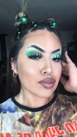 Had so much fun doing this look follow my instagram for more🐮💚 @ glowinggwmendex ✨#cowmakeup #artist #fyp #creative #makeuptutorial #makeupartist