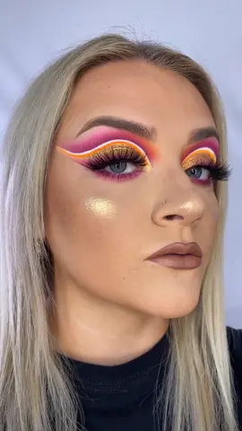 Eye tutorial!! 🍊🦩 #tutorial #foryou #makeup #trending #foryoupage #mua #beauty #foru