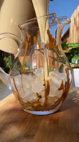 AGUA DE HORCHATA CON CAFÉ Y CARAMELO!!! IG&YT @Cocinando Con Faby #FavoriteMemory #CatPerson #CanYouWorkIt #icedcoffee #horchata #caramel #fyp #foru