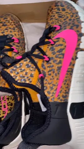 Alright I’m obsessed #nike #foryou #foryoupage #shoppinghaul #shopping #shoechallenge
