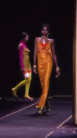 Adut akech walking for Versace 🌈 #SuperModel #Runway #fashion #fyp #LittleVoice #HurtMyFeelings