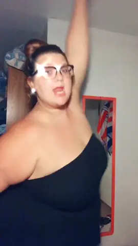 Confidence is key 😘 #foryoupage #fyp #foryou #dance #funny #idgaf #bbw #plussize #thiccc