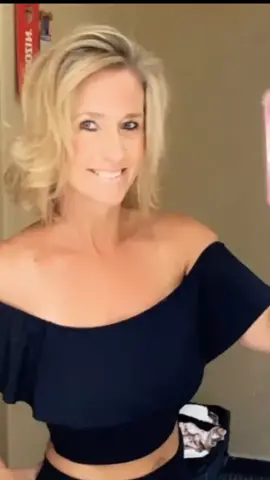 🤦‍♀️🤷‍♀️🤷‍♀️🤷‍♀️.#greenscreen #carfishchallenge