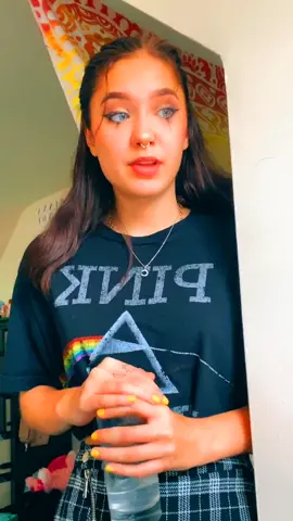 pov: u ask me to hold your drink🥰🌱☮️✨🌈 (ib @poshsinkgirl !)