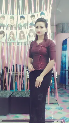 ျမန္မာဆန္ဆန္ေယးနဲ႔😍😘