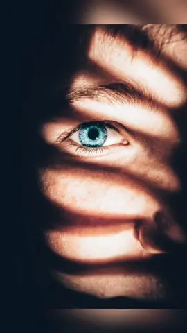 The result is CRAZY😍🔥 #discoversummer #bananadrop #photographer #creativephotography #photomagic #photographytricks #jordikoalitic #foryoupage #fyp