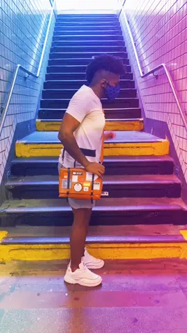 @looneyb03 Doing the #stairshuffle !! please extend your many tentacles for Brandon! 🐙❤️ #stairshufflechallenge #minandmon #fyp #TikTokFashion
