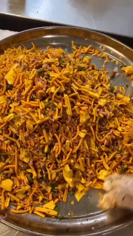 #streetfood #desifood #snack #chanachur #fyp #foryoupage #foryourpage #india #bdtiktok #teambd #nanuofficial1 #uae #illu #ilu #qater #dubai #pakistan
