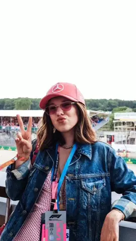 I have way more pictures but that is all I could fit #milliebobbybrown @milliebobbybrown