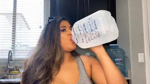 DAY 2 ! #weightlossjourney #21dayschallenge #mukbang #youtuber #carmenestela #gallonofwateraday