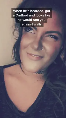 @sarahbeacham174 #behavingbeardlyuk #beachambants #bearded #beardedmen #dadbod #beards #OhNo #roughplay