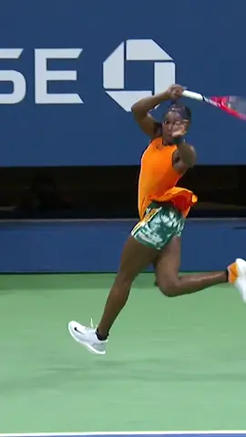 If Sloane Stephens wants it, she got it 💅 #tennis #USOpen #mix #sloanestephens