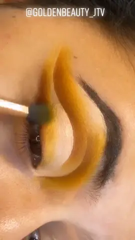 Más fotitos en Instagram ✨ #yellowmakeuplook #yellowmakeup #makeuptutorials #fyp #parati #poryoupega #yellowlover #goldenbeauty_jtv @unputocristian__