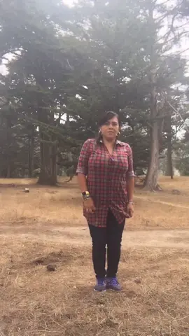 bilando la chona💃🏻 in front of people 🤭........... #fyp #viral #trend #xyzbca #dance #funny