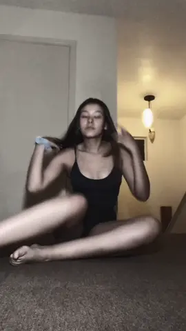 I just wanted to show me off doing the pretzel￼