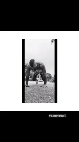 NO DAYS OFF! 💪🏾 #mondaymotivation #motivation #Fitness #pushups #beardlove #gains #strong #viral #noexcuses #champion #hiit #itsalifestyle #issavibe