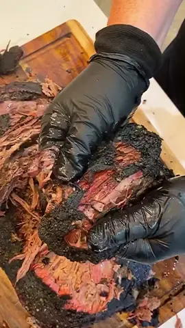 No Knife BBQ here with this pull apart Wagyu Beef Brisket! Thoughts? Thanks for the audio @chucksflavortrain 🔪 #fyp #bbq #barbecue #meat #vegan