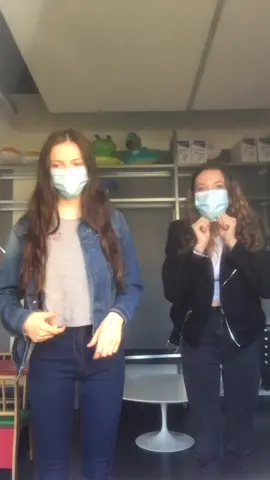 Quand on est au tribunal mais que y a trop de gens #tribunal