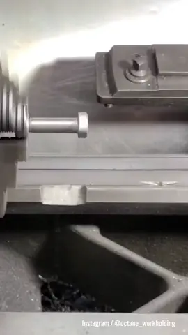 #engineering Take a look at this old lathe trick for chucking delicate threads without damaging them. 🔩🎥 @octane_workholding / Instagram