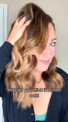 How did I do?! This curling iron worked so well and was so fast! 💁🏻‍♀️ #haircutshacks #haircurlingtutorial