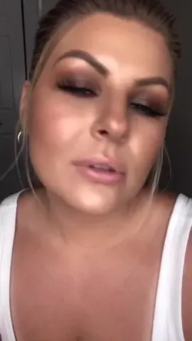 Karma 🖤 #GetTheLook #makeupideas #makeuplooks2020 #brownsmokeyeye @morpheofficial #makeupbrushes #morphe #beauty #MakeupRoutine #viral #makeup #glam