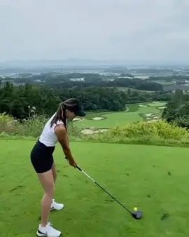 Like to hit your next drive in the fairway #golf #fy