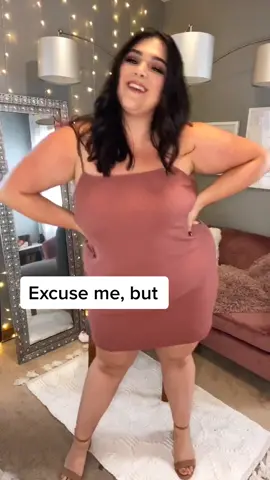 It's not a compliment... but I'll make it one. #plussize #bodypostive #plussizetiktok #curvygirl #curvytiktok #curvybodies #shoechallenge