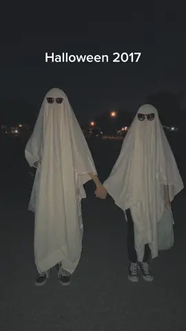 Our last minute costumes 🎃 #fyp #halloween #ghost #sheetghost