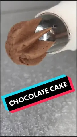 Chocolate lover?? 🍫 @tiktok_uk #LearnOnTikTok #cookingtutorial #foodblog #buttercream #cakedecorating