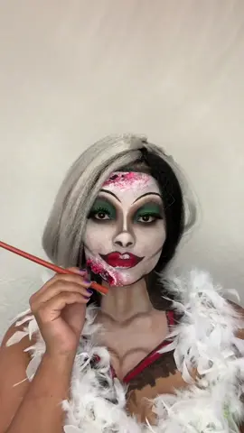 #crueladevil #makeup #artist #HelloFall