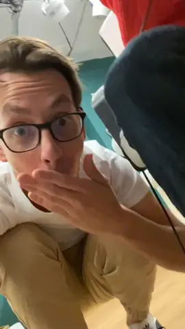 Il est tombé comme du n’importe quoi à la fin 🤣😭 #michou #prank #tiktok #humour