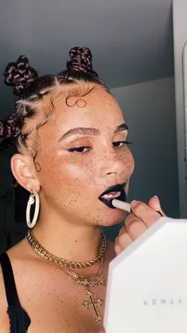 I love black lipstick... 👽🖤 #blacklipstick #blacklipstickchallenge #fentybeauty #fyp