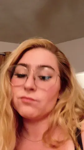 #greenscreenvideo feat me drunk on my bathroom floor singing bohemian rhapsody #fyp #single #thiccc #PetThings #drunktiktoks @delaneymansfield13