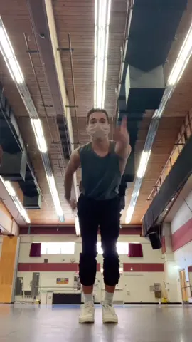 i can’t stop doing this dance (dc: @lyneke) #dance #fypシ #xycba