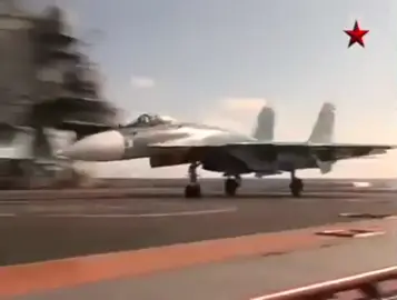 SUKHOI SU-33 De la aviación naval rusa 🇷🇺 (2.º Parte)  #parati #fyp #foryou #su33 #russia #avion #aviation #jet #portaaviones