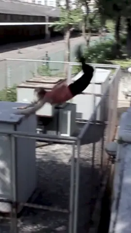 My most painful crash ever 🥺 Reply to @liamkav1711 #parkourfail #fail
