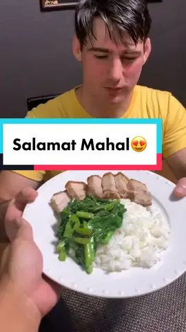 Reply to @adc3882 Everytime I feed him #filipinofood 😍🇵🇭 What’s your favorite Filipino dish? #pinoy #foryou #filipino
