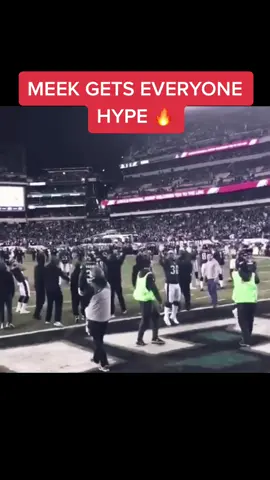 Philly was feeling it when they turned on Meek Mill 👀 #nfl #meekmill #clutchpoints #philly #philadelphia #football #hype