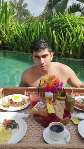 Time for relax. Currently in #Ubud - #Bali after a long period of time I didn't #travel due to pandemic. Bali is very affordable & quiet. #leisure
