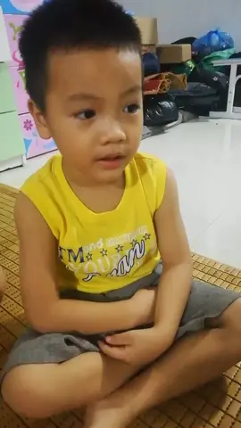 Ám ảnh đến cả thằng nhóc này cũng thuộc