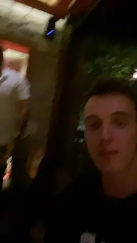 Tagovao bih Necu al blokirao sam ga xd no hejt