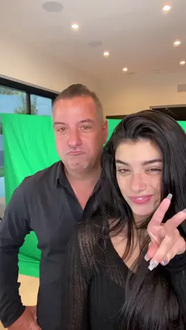 Dad & daughter camera time. @dixiedamelio @dameliofamilyofficial