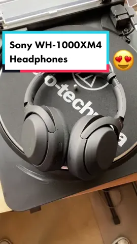 The #Sony #WH1000XM4 #headphones are the best #noisecancellingheadphones out there. They sound and look awesome! #sonywh1000xm4 #music #bangers @sony
